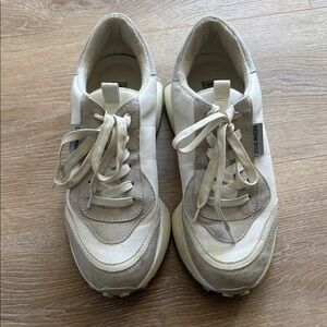 Steve Madden Neutral Cream and Taupe Low-Top Sneakers